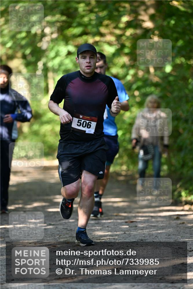06.10.2024 - Bramfelder Halbmarathon 2024 Dr. Thomas Lammeyer http://msf.ph/oto/7339985 06.10.2024 10:40:55 Laufen 506, 111 meine-sportfotos.de