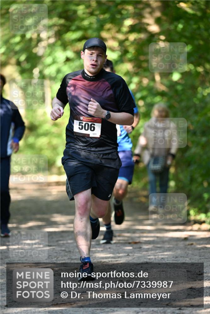 06.10.2024 - Bramfelder Halbmarathon 2024 Dr. Thomas Lammeyer http://msf.ph/oto/7339987 06.10.2024 10:40:55 Laufen 506, 111 meine-sportfotos.de