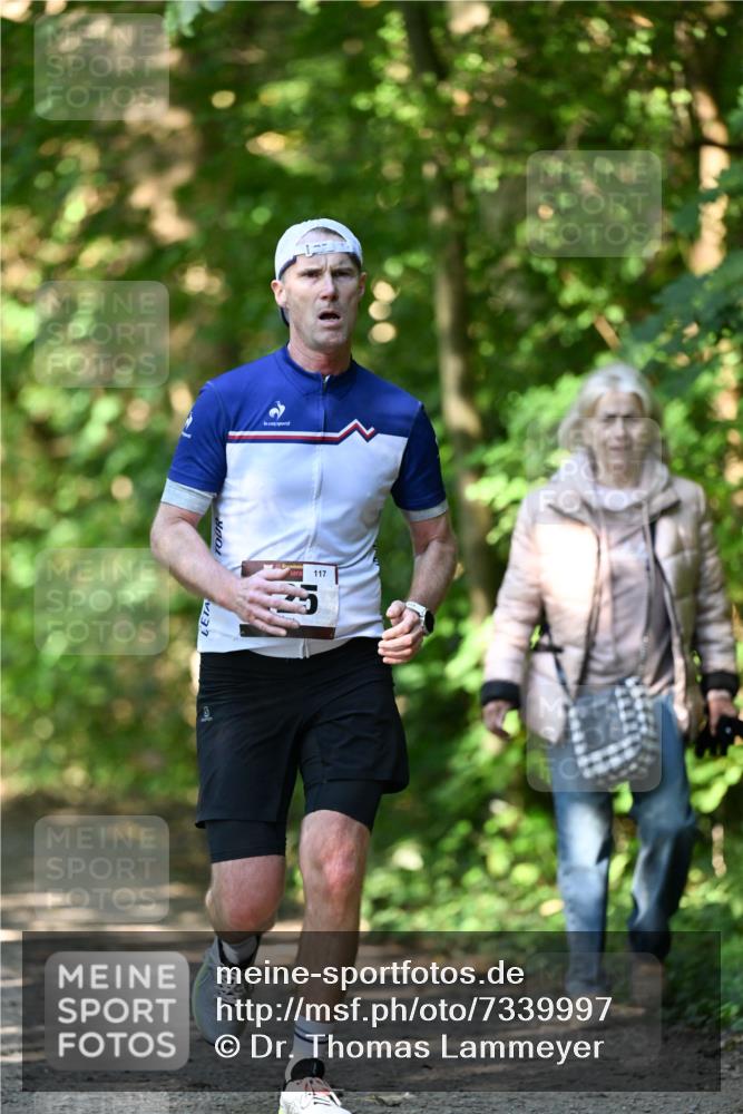 06.10.2024 - Bramfelder Halbmarathon 2024 Dr. Thomas Lammeyer http://msf.ph/oto/7339997 06.10.2024 10:41:03 Laufen 117 meine-sportfotos.de