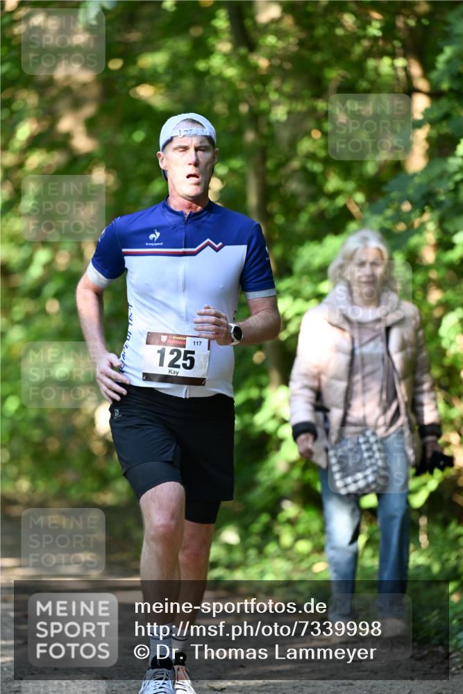 06.10.2024 - Bramfelder Halbmarathon 2024 Dr. Thomas Lammeyer http://msf.ph/oto/7339998 06.10.2024 10:41:03 Laufen 125, 117 meine-sportfotos.de