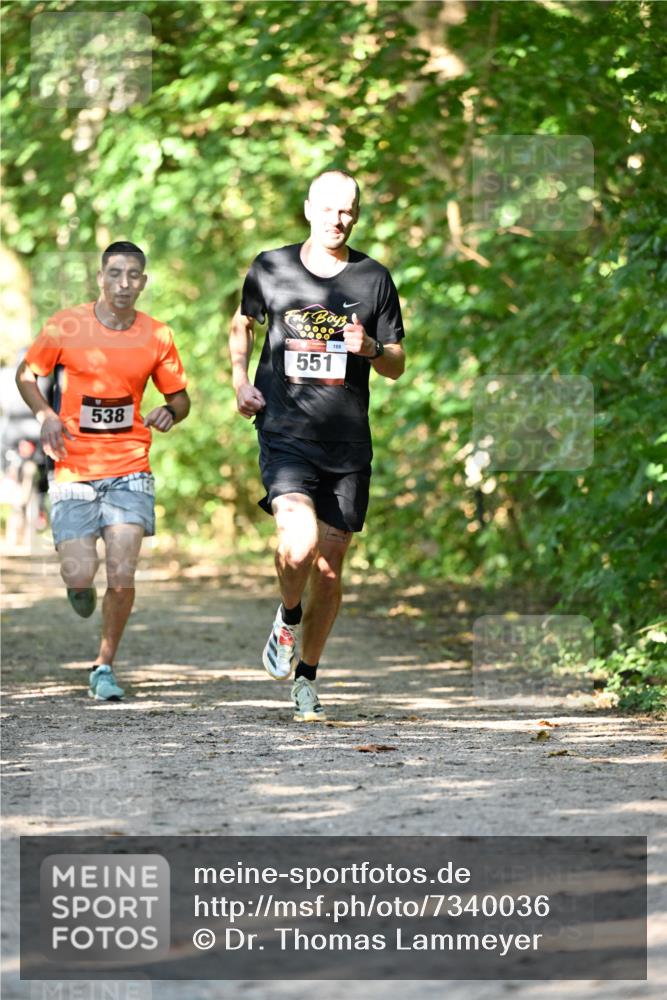 06.10.2024 - Bramfelder Halbmarathon 2024 Dr. Thomas Lammeyer http://msf.ph/oto/7340036 06.10.2024 10:41:27 Laufen 538, 551, 188 meine-sportfotos.de
