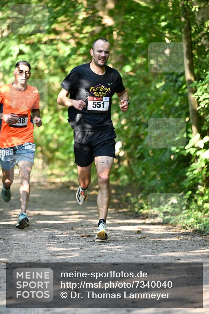 06.10.2024 - Bramfelder Halbmarathon 2024 Dr. Thomas Lammeyer http://msf.ph/oto/7340040 06.10.2024 10:41:28 Laufen 38, 00000, 0, 000, 551, 188 meine-sportfotos.de