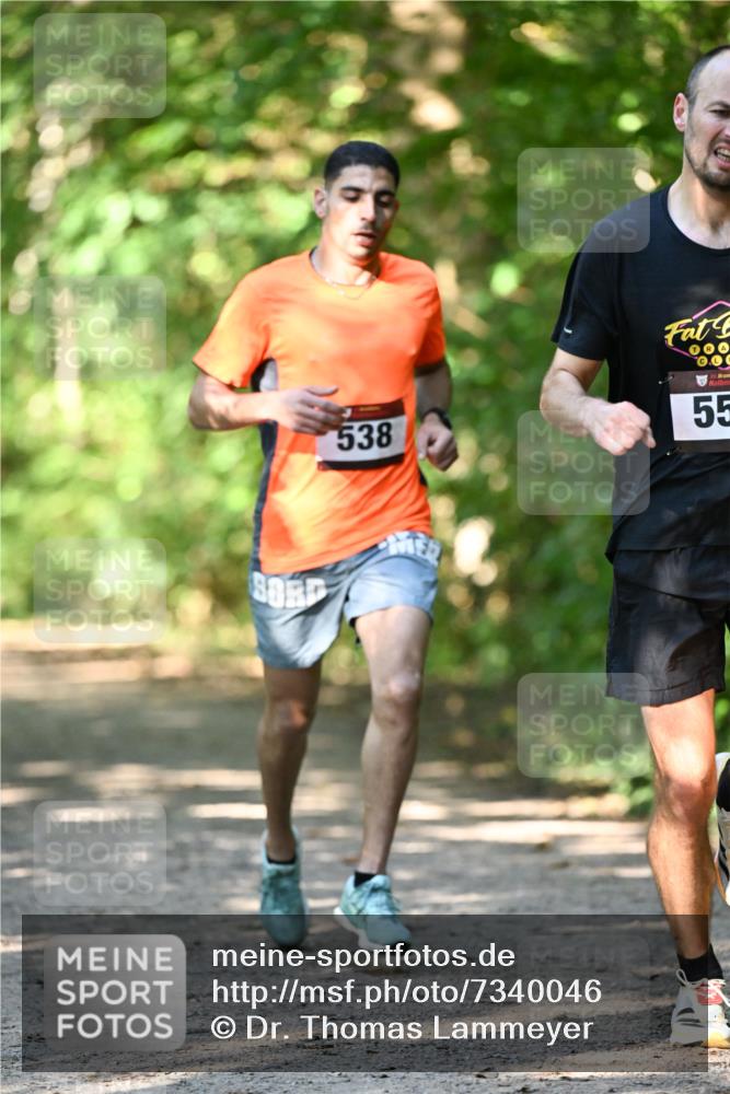 06.10.2024 - Bramfelder Halbmarathon 2024 Dr. Thomas Lammeyer http://msf.ph/oto/7340046 06.10.2024 10:41:29 Laufen 538, 55 meine-sportfotos.de