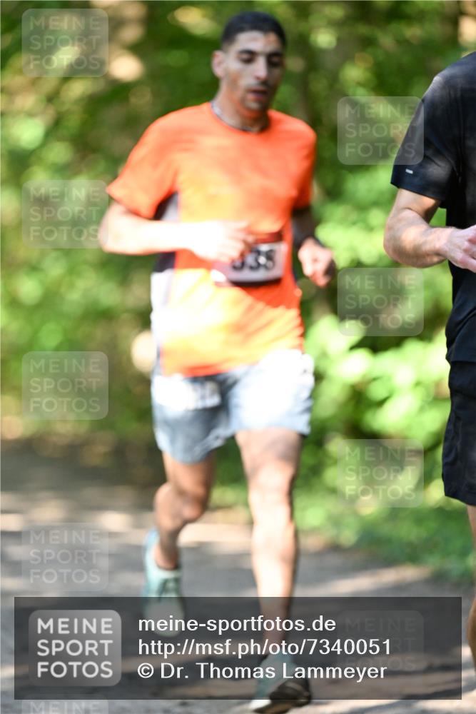 06.10.2024 - Bramfelder Halbmarathon 2024 Dr. Thomas Lammeyer http://msf.ph/oto/7340051 06.10.2024 10:41:30 Laufen  meine-sportfotos.de