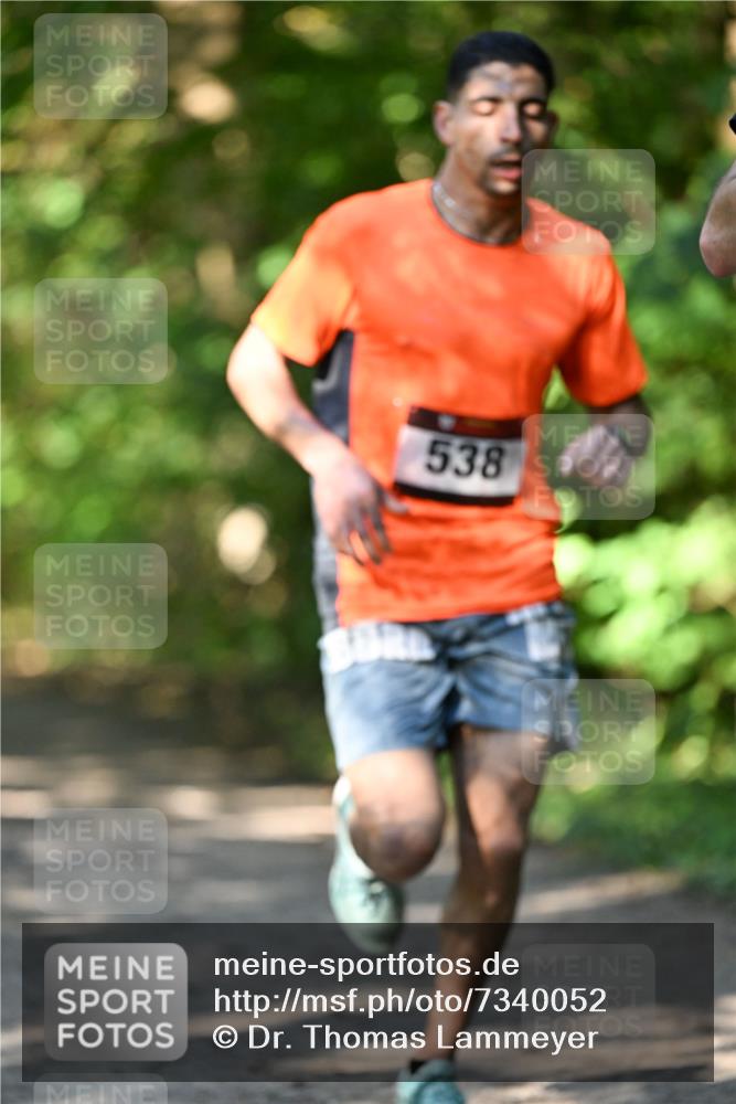 06.10.2024 - Bramfelder Halbmarathon 2024 Dr. Thomas Lammeyer http://msf.ph/oto/7340052 06.10.2024 10:41:30 Laufen 538 meine-sportfotos.de