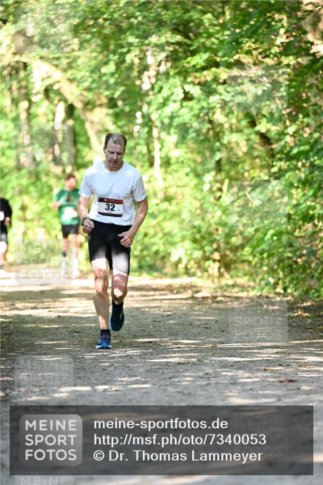 06.10.2024 - Bramfelder Halbmarathon 2024 Dr. Thomas Lammeyer http://msf.ph/oto/7340053 06.10.2024 10:41:34 Laufen 32 meine-sportfotos.de