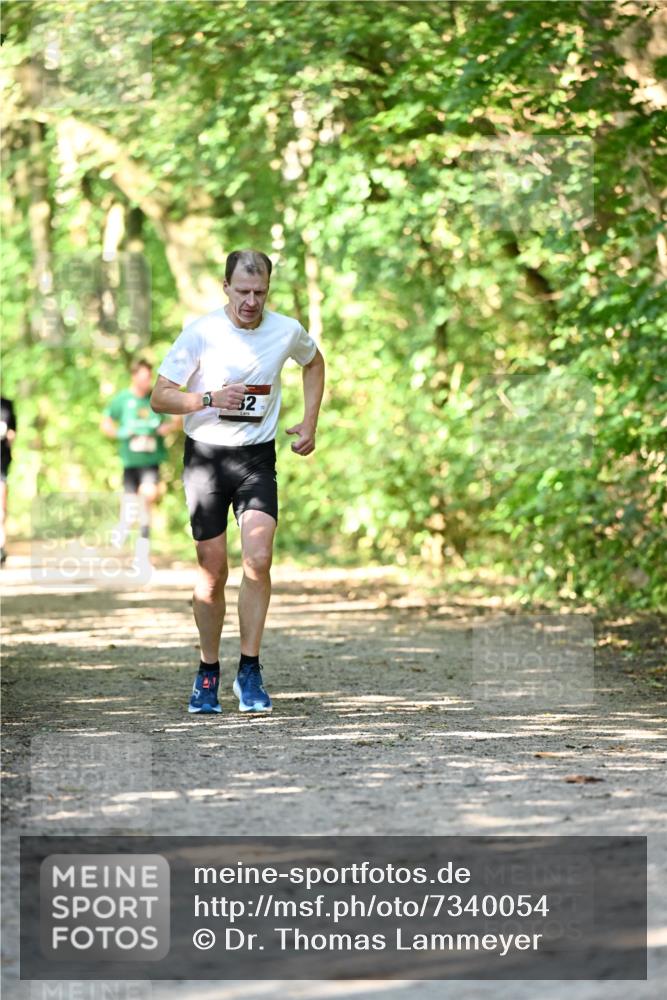 06.10.2024 - Bramfelder Halbmarathon 2024 Dr. Thomas Lammeyer http://msf.ph/oto/7340054 06.10.2024 10:41:34 Laufen  meine-sportfotos.de