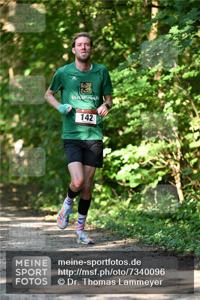 06.10.2024 - Bramfelder Halbmarathon 2024 Dr. Thomas Lammeyer http://msf.ph/oto/7340096 06.10.2024 10:41:42 Laufen 142 meine-sportfotos.de