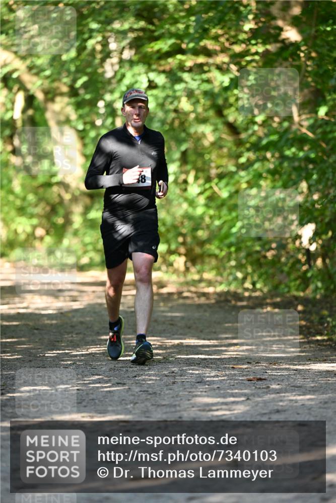 06.10.2024 - Bramfelder Halbmarathon 2024 Dr. Thomas Lammeyer http://msf.ph/oto/7340103 06.10.2024 10:41:44 Laufen 38 meine-sportfotos.de