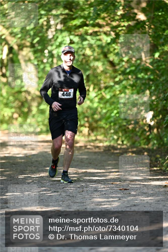 06.10.2024 - Bramfelder Halbmarathon 2024 Dr. Thomas Lammeyer http://msf.ph/oto/7340104 06.10.2024 10:41:44 Laufen 448 meine-sportfotos.de