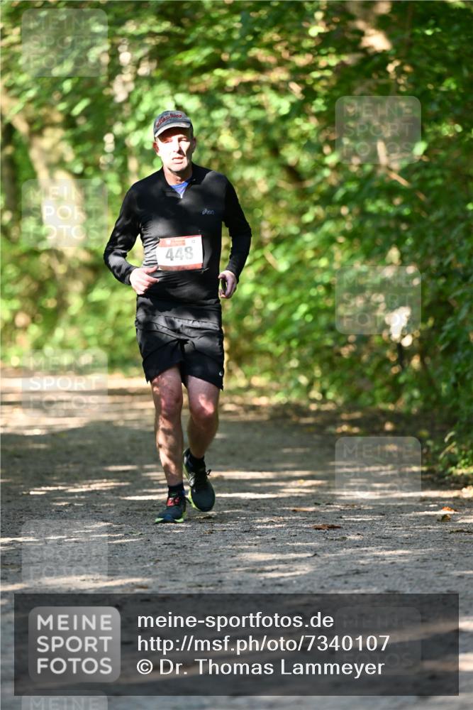 06.10.2024 - Bramfelder Halbmarathon 2024 Dr. Thomas Lammeyer http://msf.ph/oto/7340107 06.10.2024 10:41:45 Laufen 448 meine-sportfotos.de