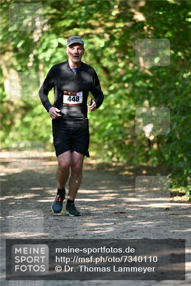 06.10.2024 - Bramfelder Halbmarathon 2024 Dr. Thomas Lammeyer http://msf.ph/oto/7340110 06.10.2024 10:41:45 Laufen 448 meine-sportfotos.de