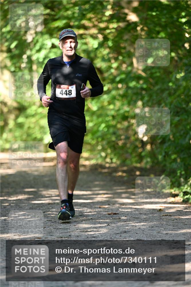 06.10.2024 - Bramfelder Halbmarathon 2024 Dr. Thomas Lammeyer http://msf.ph/oto/7340111 06.10.2024 10:41:45 Laufen 448, 32 meine-sportfotos.de
