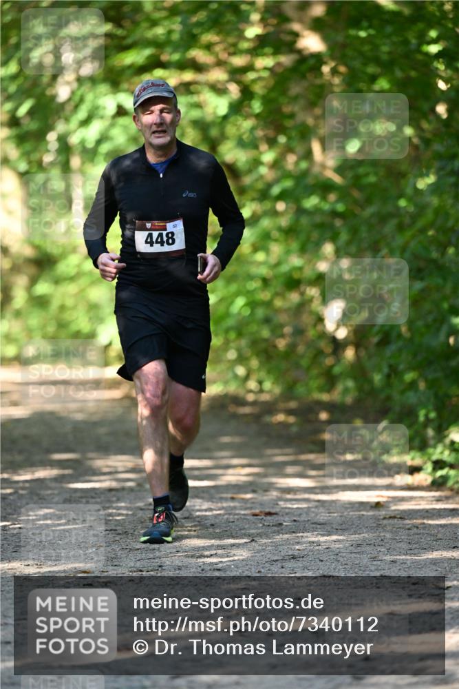 06.10.2024 - Bramfelder Halbmarathon 2024 Dr. Thomas Lammeyer http://msf.ph/oto/7340112 06.10.2024 10:41:45 Laufen 448, 32 meine-sportfotos.de