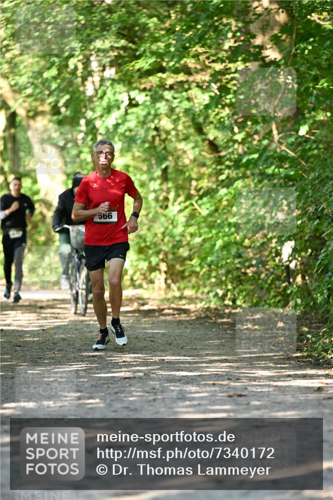 06.10.2024 - Bramfelder Halbmarathon 2024 Dr. Thomas Lammeyer http://msf.ph/oto/7340172 06.10.2024 10:42:03 Laufen  meine-sportfotos.de