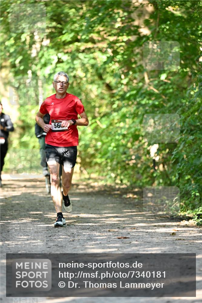 06.10.2024 - Bramfelder Halbmarathon 2024 Dr. Thomas Lammeyer http://msf.ph/oto/7340181 06.10.2024 10:42:04 Laufen 560 meine-sportfotos.de