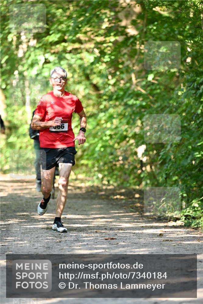 06.10.2024 - Bramfelder Halbmarathon 2024 Dr. Thomas Lammeyer http://msf.ph/oto/7340184 06.10.2024 10:42:05 Laufen 66 meine-sportfotos.de
