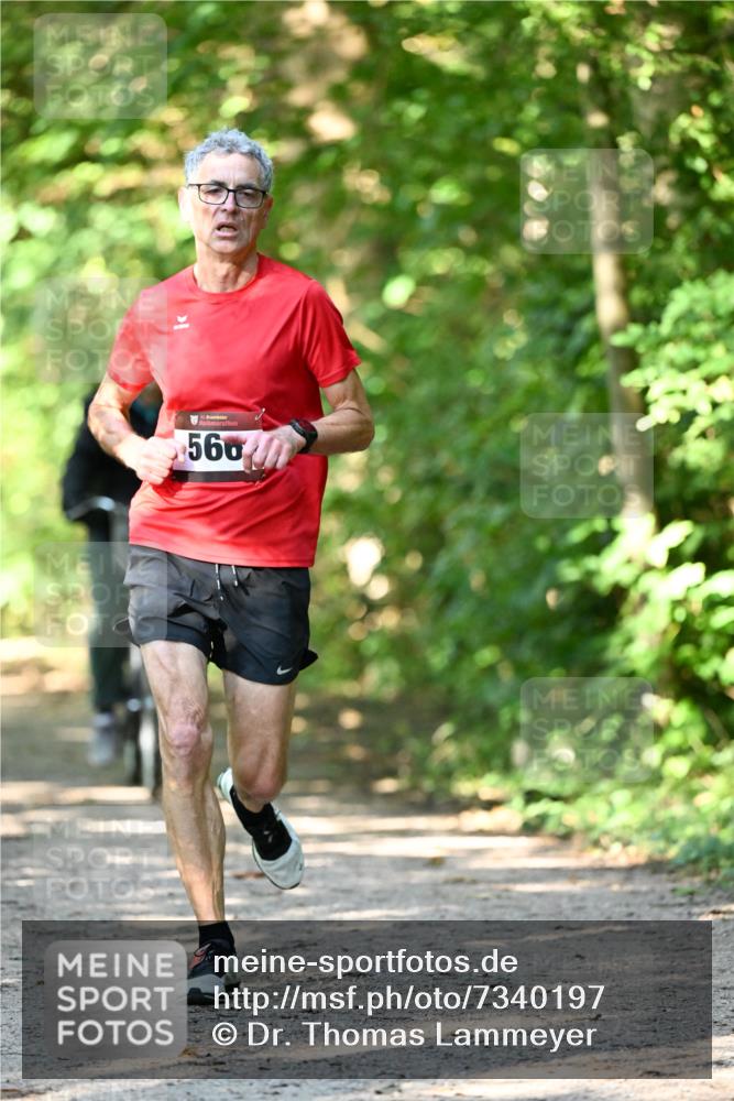 06.10.2024 - Bramfelder Halbmarathon 2024 Dr. Thomas Lammeyer http://msf.ph/oto/7340197 06.10.2024 10:42:07 Laufen 33, 560 meine-sportfotos.de
