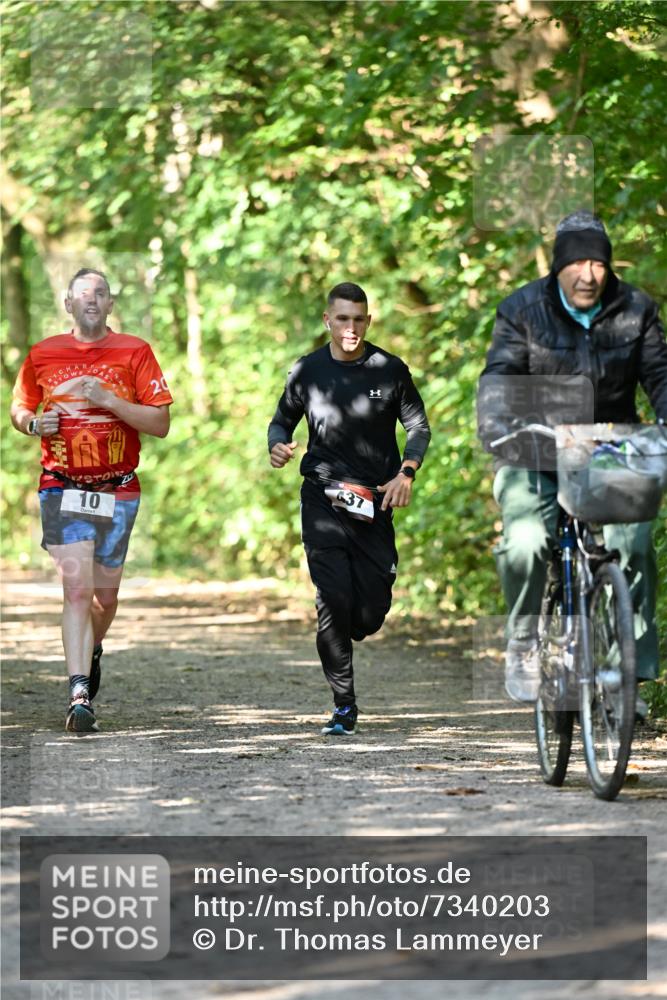 06.10.2024 - Bramfelder Halbmarathon 2024 Dr. Thomas Lammeyer http://msf.ph/oto/7340203 06.10.2024 10:42:08 Laufen 10, 1, 37 meine-sportfotos.de