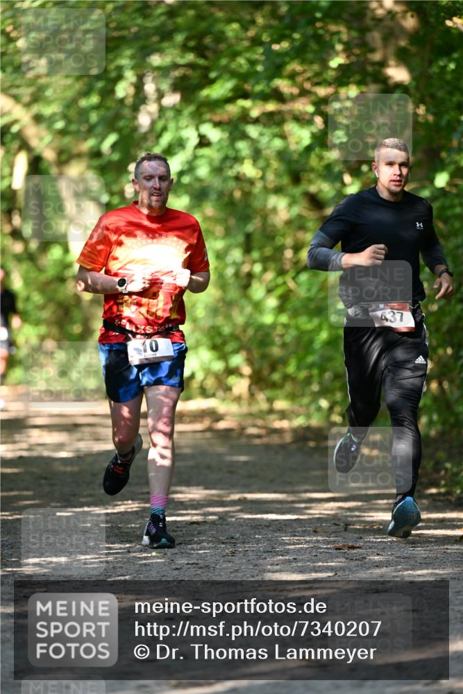 06.10.2024 - Bramfelder Halbmarathon 2024 Dr. Thomas Lammeyer http://msf.ph/oto/7340207 06.10.2024 10:42:10 Laufen 10, 10 meine-sportfotos.de