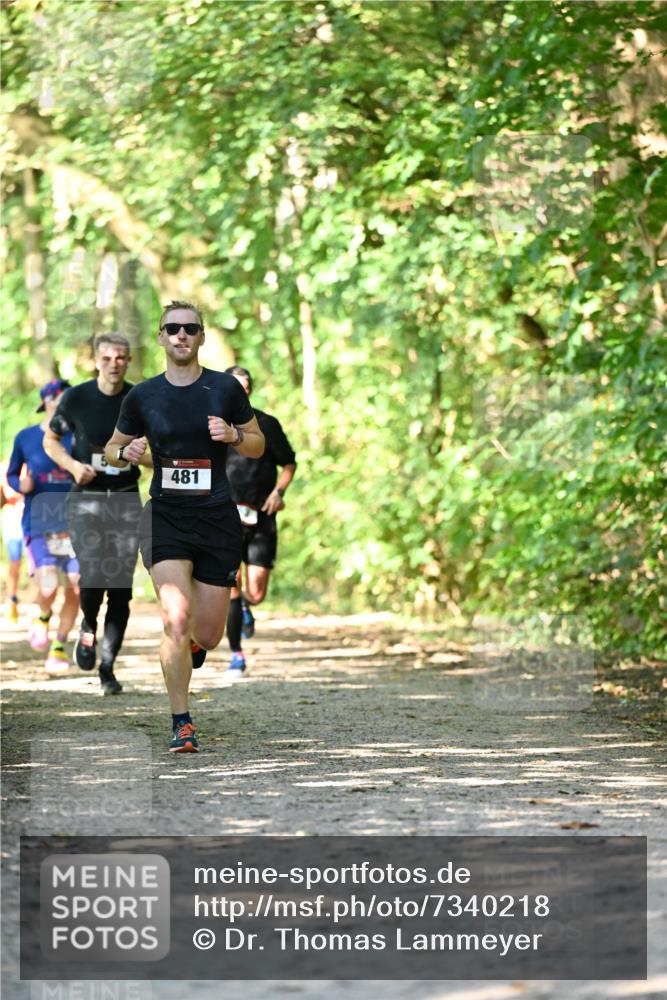 06.10.2024 - Bramfelder Halbmarathon 2024 Dr. Thomas Lammeyer http://msf.ph/oto/7340218 06.10.2024 10:42:15 Laufen 481 meine-sportfotos.de