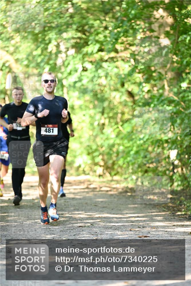 06.10.2024 - Bramfelder Halbmarathon 2024 Dr. Thomas Lammeyer http://msf.ph/oto/7340225 06.10.2024 10:42:16 Laufen 481 meine-sportfotos.de