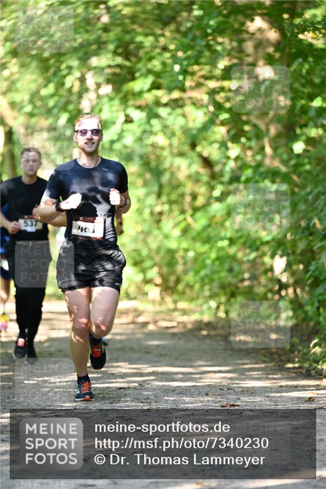 06.10.2024 - Bramfelder Halbmarathon 2024 Dr. Thomas Lammeyer http://msf.ph/oto/7340230 06.10.2024 10:42:16 Laufen 537, 40 meine-sportfotos.de