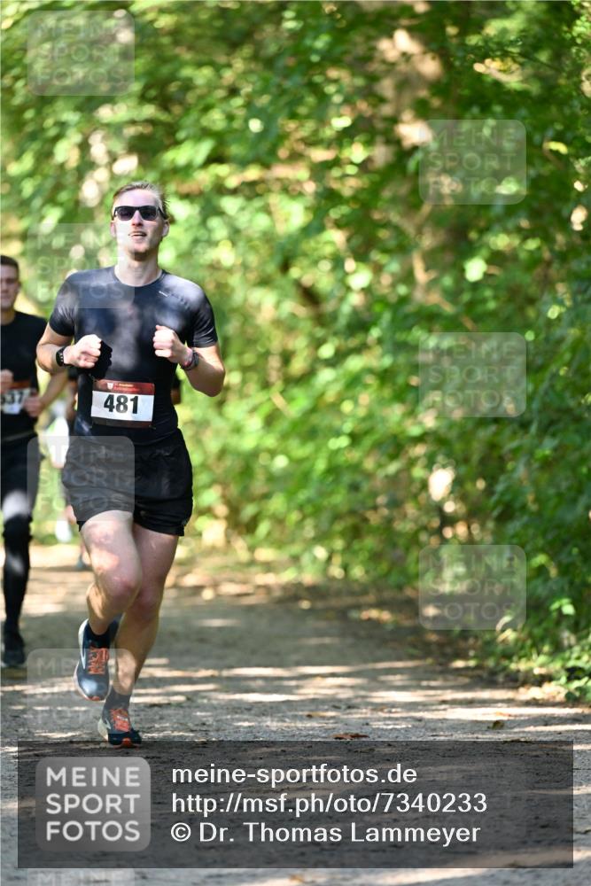 06.10.2024 - Bramfelder Halbmarathon 2024 Dr. Thomas Lammeyer http://msf.ph/oto/7340233 06.10.2024 10:42:17 Laufen 481 meine-sportfotos.de