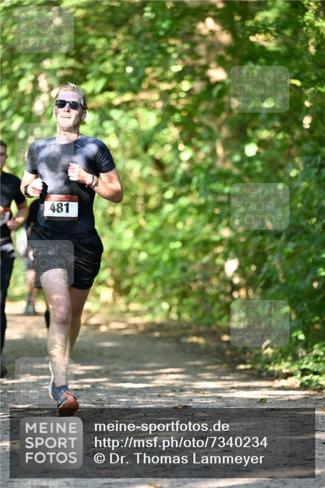 06.10.2024 - Bramfelder Halbmarathon 2024 Dr. Thomas Lammeyer http://msf.ph/oto/7340234 06.10.2024 10:42:17 Laufen 481 meine-sportfotos.de
