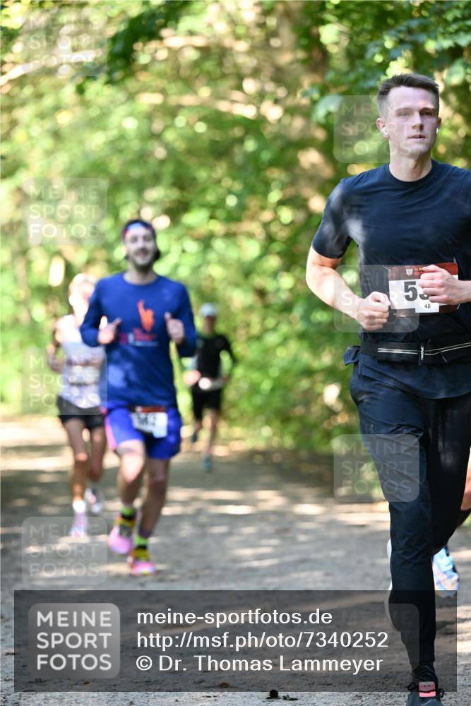06.10.2024 - Bramfelder Halbmarathon 2024 Dr. Thomas Lammeyer http://msf.ph/oto/7340252 06.10.2024 10:42:21 Laufen 5, 48 meine-sportfotos.de