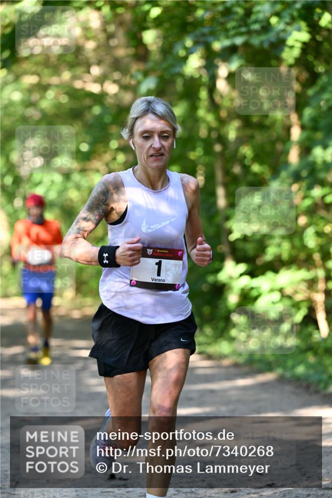 06.10.2024 - Bramfelder Halbmarathon 2024 Dr. Thomas Lammeyer http://msf.ph/oto/7340268 06.10.2024 10:42:24 Laufen 33 meine-sportfotos.de