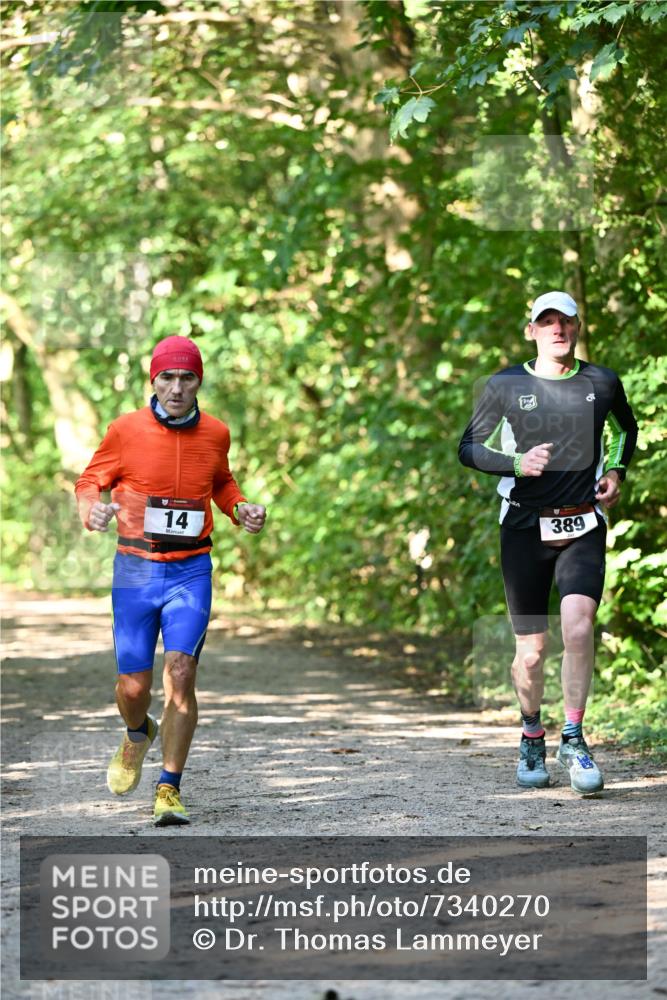 06.10.2024 - Bramfelder Halbmarathon 2024 Dr. Thomas Lammeyer http://msf.ph/oto/7340270 06.10.2024 10:42:25 Laufen 14, 389 meine-sportfotos.de
