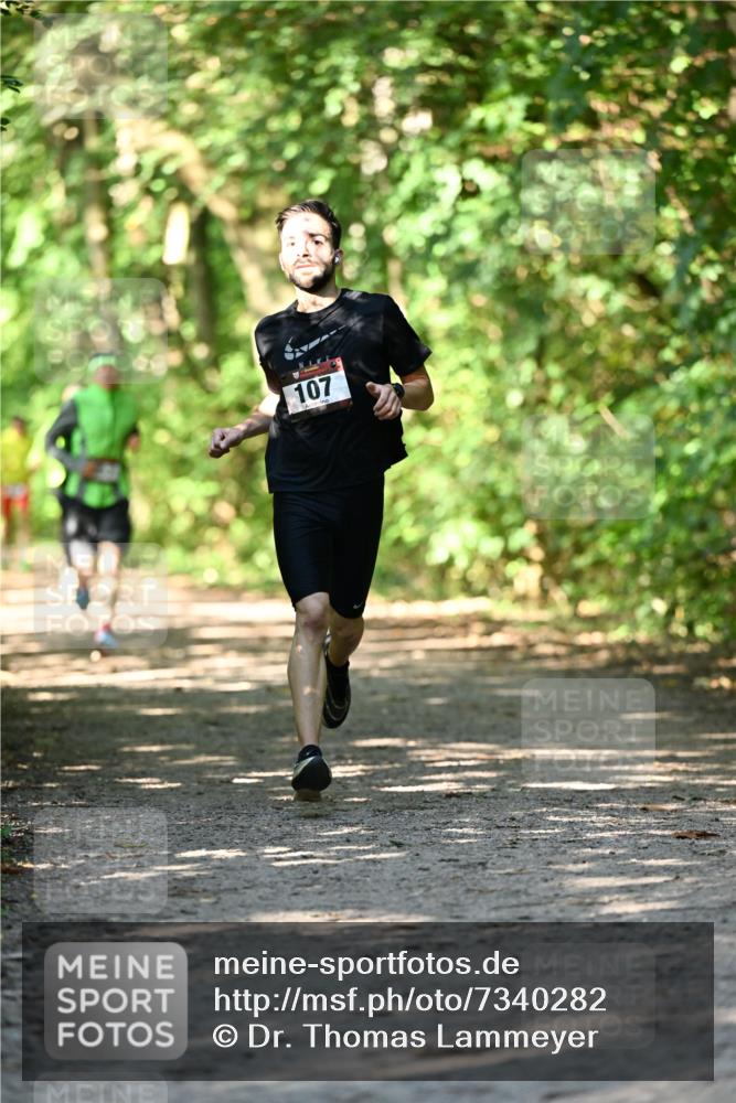 06.10.2024 - Bramfelder Halbmarathon 2024 Dr. Thomas Lammeyer http://msf.ph/oto/7340282 06.10.2024 10:42:35 Laufen 107 meine-sportfotos.de