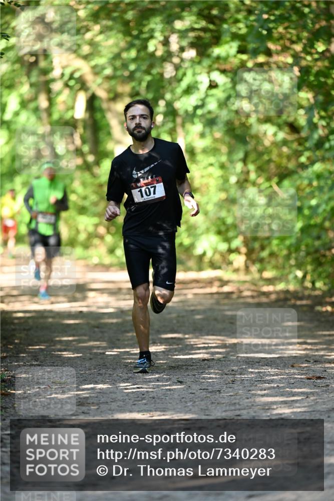 06.10.2024 - Bramfelder Halbmarathon 2024 Dr. Thomas Lammeyer http://msf.ph/oto/7340283 06.10.2024 10:42:35 Laufen 107 meine-sportfotos.de