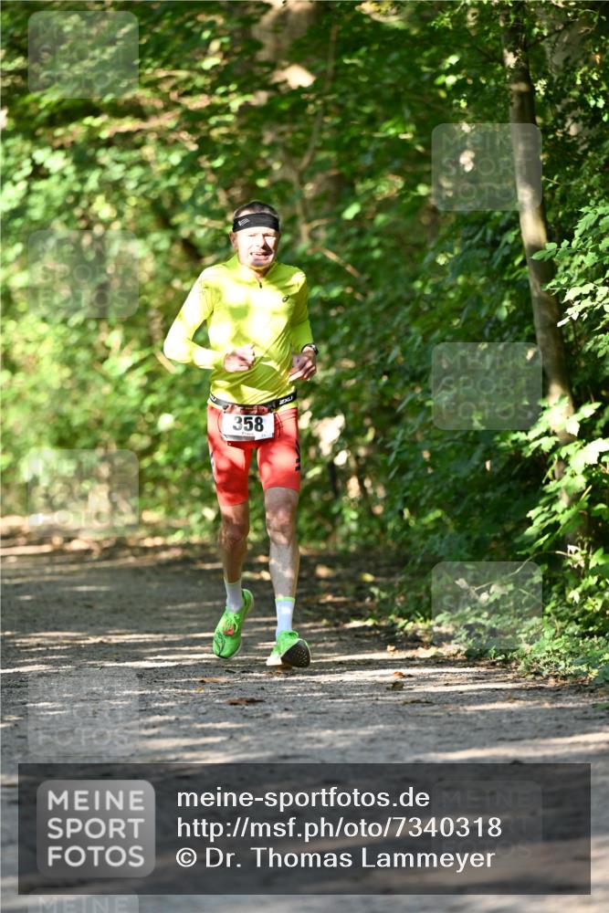 06.10.2024 - Bramfelder Halbmarathon 2024 Dr. Thomas Lammeyer http://msf.ph/oto/7340318 06.10.2024 10:42:51 Laufen 358, 31 meine-sportfotos.de