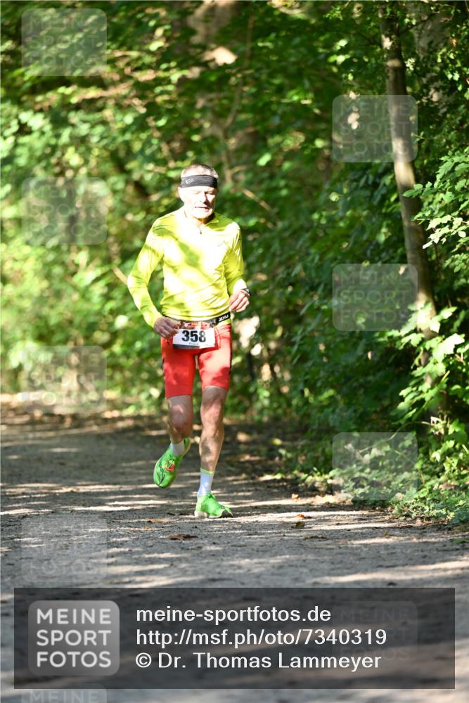 06.10.2024 - Bramfelder Halbmarathon 2024 Dr. Thomas Lammeyer http://msf.ph/oto/7340319 06.10.2024 10:42:51 Laufen 358 meine-sportfotos.de