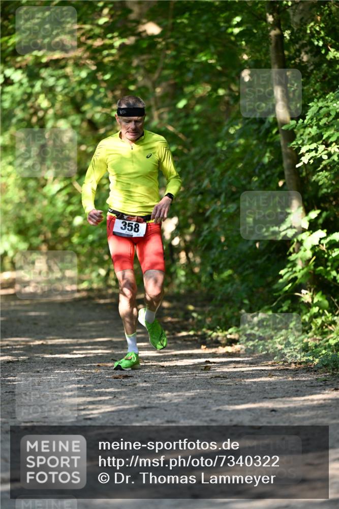 06.10.2024 - Bramfelder Halbmarathon 2024 Dr. Thomas Lammeyer http://msf.ph/oto/7340322 06.10.2024 10:42:52 Laufen 358 meine-sportfotos.de