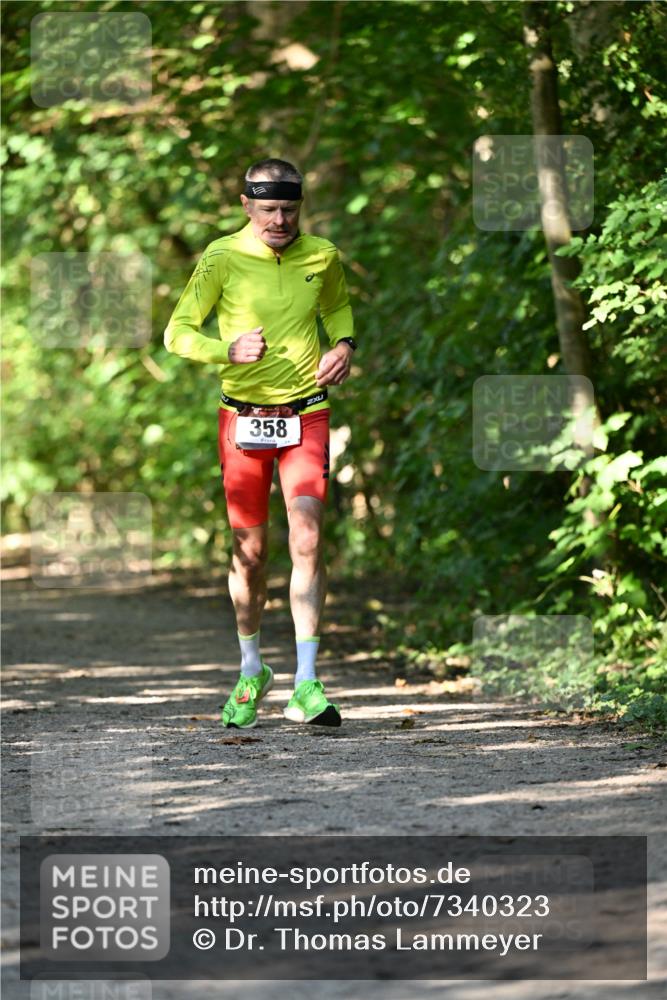 06.10.2024 - Bramfelder Halbmarathon 2024 Dr. Thomas Lammeyer http://msf.ph/oto/7340323 06.10.2024 10:42:52 Laufen 358 meine-sportfotos.de
