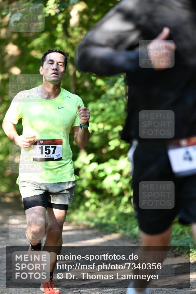 06.10.2024 - Bramfelder Halbmarathon 2024 Dr. Thomas Lammeyer http://msf.ph/oto/7340356 06.10.2024 10:42:59 Laufen 157, 225 meine-sportfotos.de