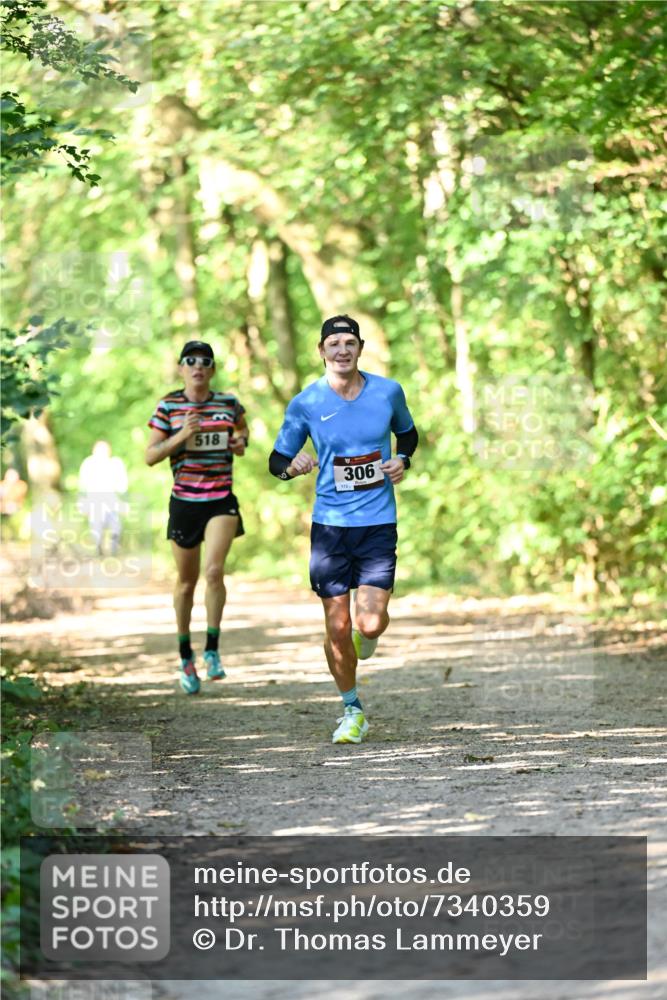 06.10.2024 - Bramfelder Halbmarathon 2024 Dr. Thomas Lammeyer http://msf.ph/oto/7340359 06.10.2024 10:43:06 Laufen 518, 306, 172 meine-sportfotos.de