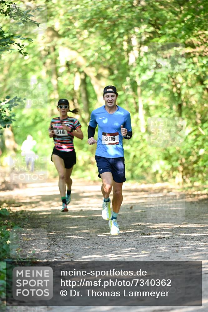 06.10.2024 - Bramfelder Halbmarathon 2024 Dr. Thomas Lammeyer http://msf.ph/oto/7340362 06.10.2024 10:43:07 Laufen 518, 17, 306 meine-sportfotos.de