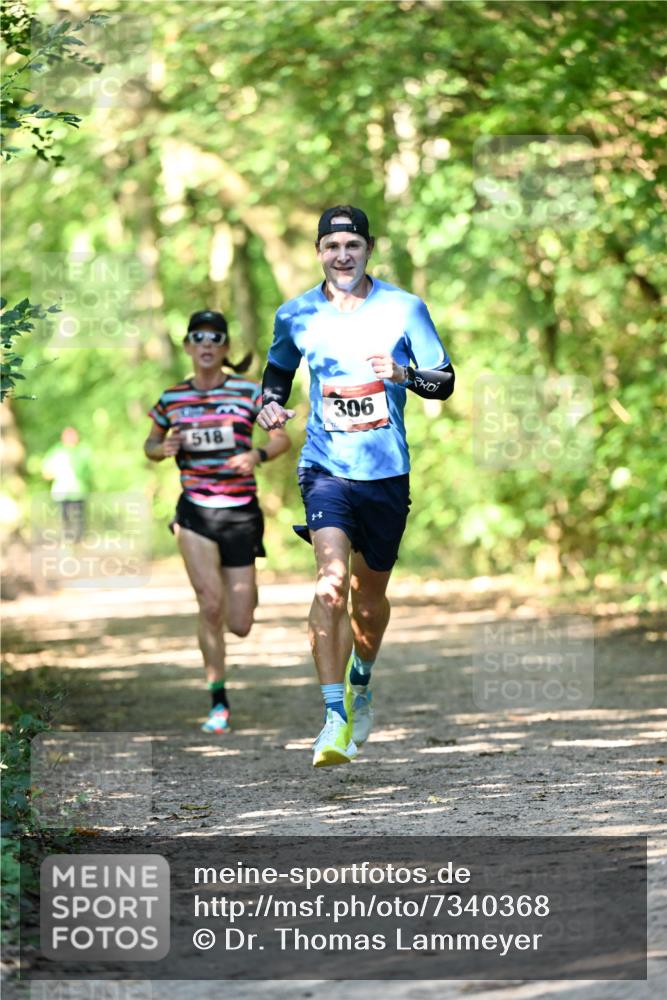 06.10.2024 - Bramfelder Halbmarathon 2024 Dr. Thomas Lammeyer http://msf.ph/oto/7340368 06.10.2024 10:43:08 Laufen 518, 306 meine-sportfotos.de
