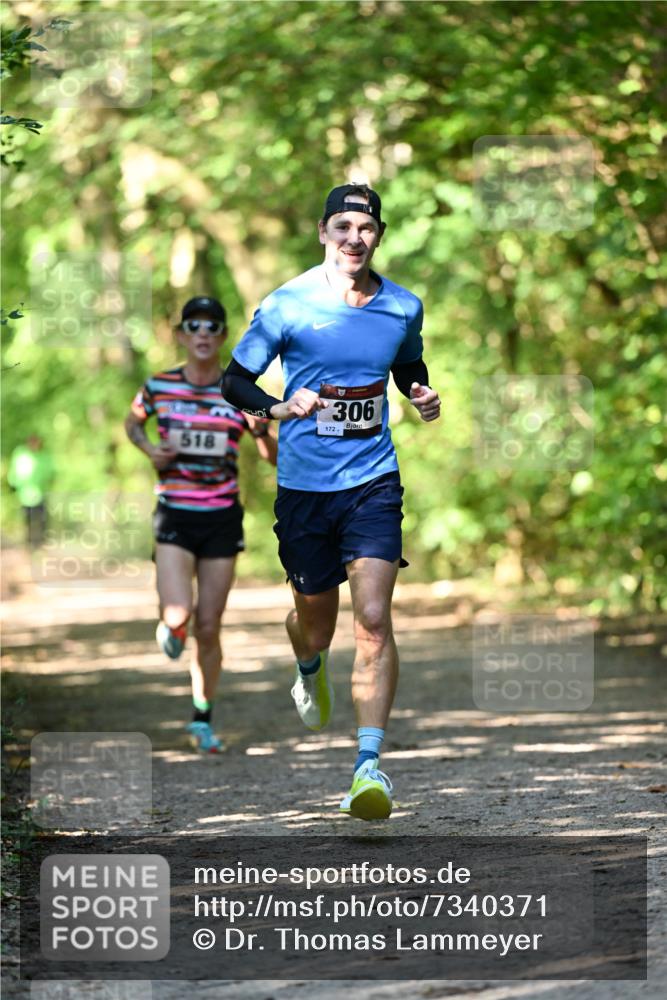 06.10.2024 - Bramfelder Halbmarathon 2024 Dr. Thomas Lammeyer http://msf.ph/oto/7340371 06.10.2024 10:43:08 Laufen 306, 518, 172 meine-sportfotos.de