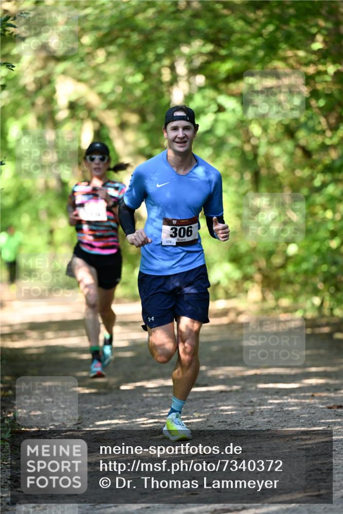 06.10.2024 - Bramfelder Halbmarathon 2024 Dr. Thomas Lammeyer http://msf.ph/oto/7340372 06.10.2024 10:43:08 Laufen 172, 306 meine-sportfotos.de