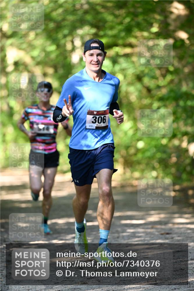06.10.2024 - Bramfelder Halbmarathon 2024 Dr. Thomas Lammeyer http://msf.ph/oto/7340376 06.10.2024 10:43:09 Laufen 172, 306 meine-sportfotos.de