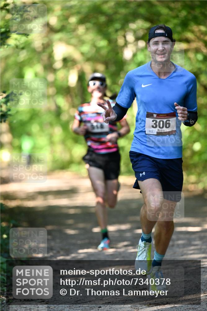 06.10.2024 - Bramfelder Halbmarathon 2024 Dr. Thomas Lammeyer http://msf.ph/oto/7340378 06.10.2024 10:43:09 Laufen 306, 172 meine-sportfotos.de