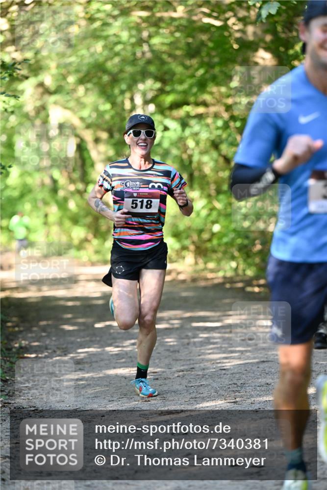 06.10.2024 - Bramfelder Halbmarathon 2024 Dr. Thomas Lammeyer http://msf.ph/oto/7340381 06.10.2024 10:43:10 Laufen 518 meine-sportfotos.de