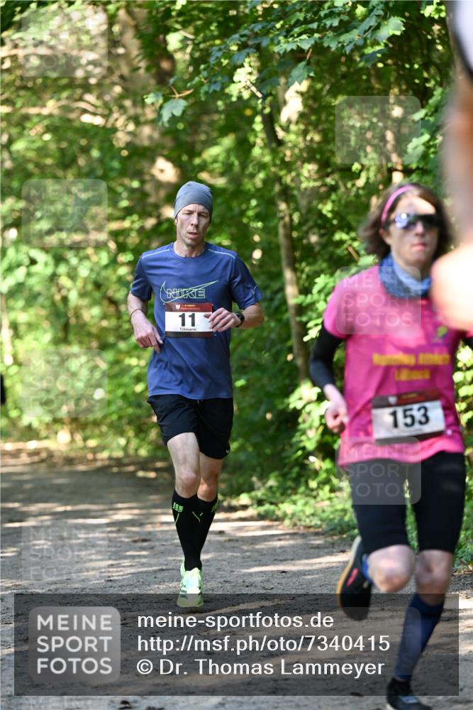 06.10.2024 - Bramfelder Halbmarathon 2024 Dr. Thomas Lammeyer http://msf.ph/oto/7340415 06.10.2024 10:43:48 Laufen 11, 153 meine-sportfotos.de