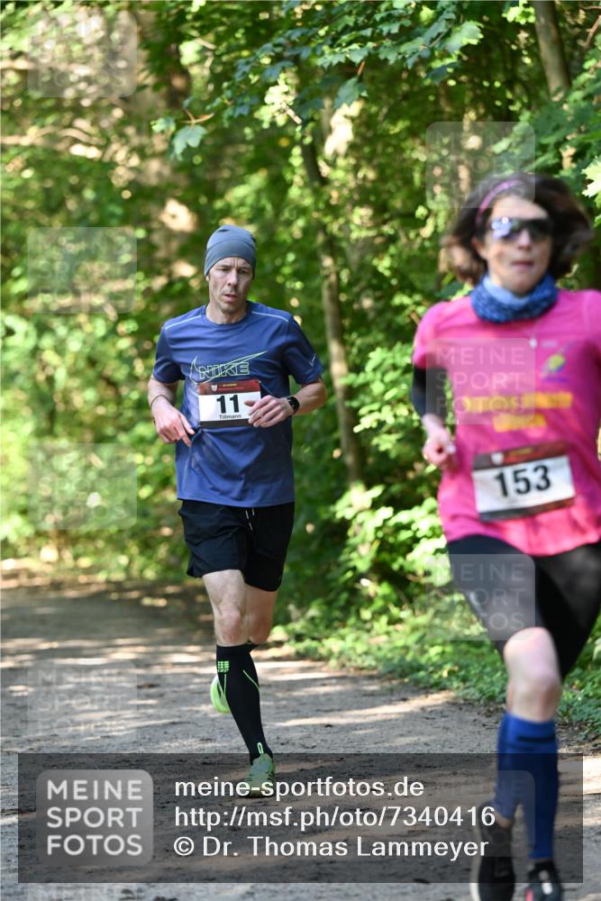 06.10.2024 - Bramfelder Halbmarathon 2024 Dr. Thomas Lammeyer http://msf.ph/oto/7340416 06.10.2024 10:43:48 Laufen 11, 153 meine-sportfotos.de