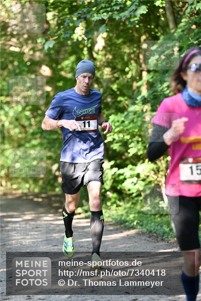 06.10.2024 - Bramfelder Halbmarathon 2024 Dr. Thomas Lammeyer http://msf.ph/oto/7340418 06.10.2024 10:43:49 Laufen 11, 15 meine-sportfotos.de